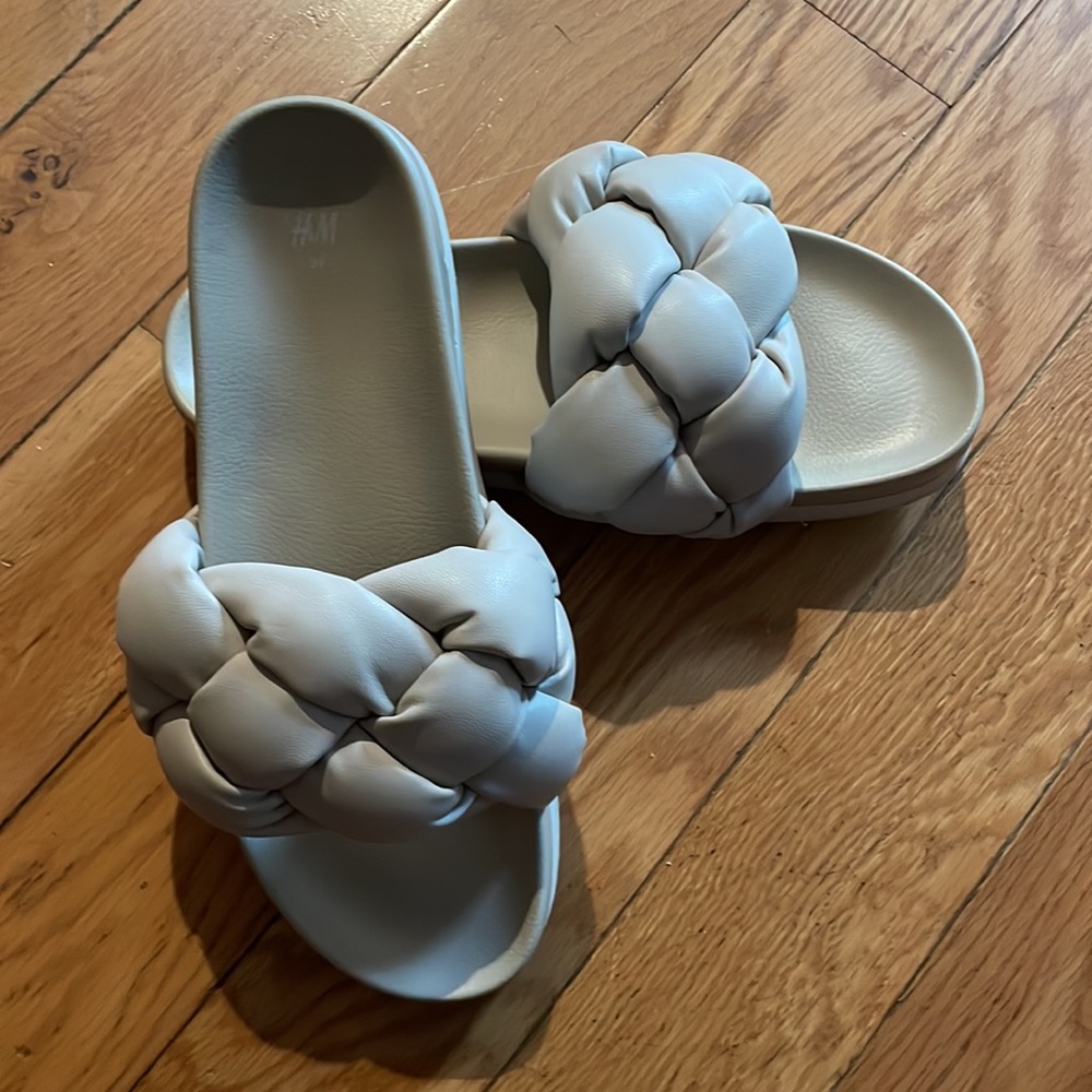 HM slippers - Picture 4 of 6